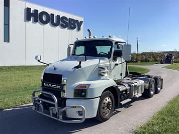 Main image Mack Anthem